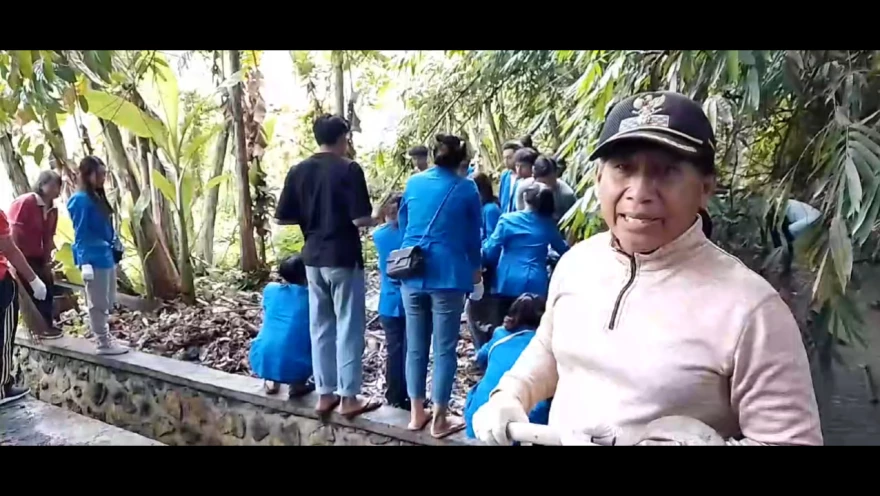 Penanganan timbunan sampah