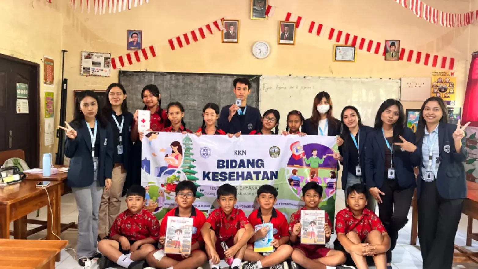 Tingkatkan Kesiapsiagaan Sejak Dini, Mahasiswa KKN Gelar Penyuluhan P3K bagi Dokter Cilik SDN 1 Marga Dauh Puri